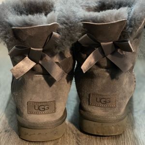 Uggs womens 9